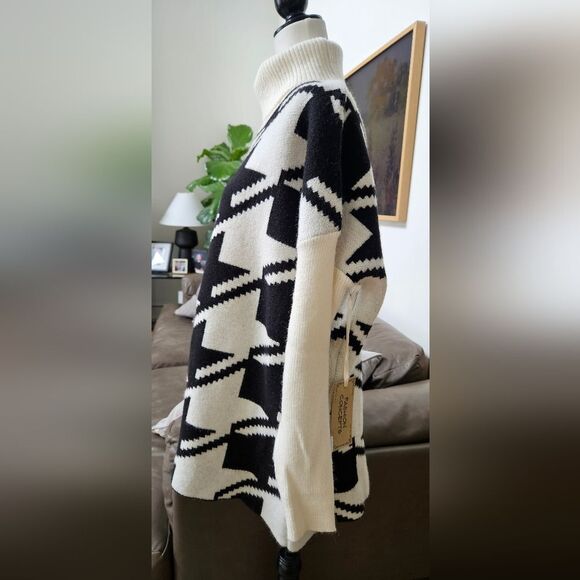 Nwt Black and White Houndstooth Turtleneck Sweater - Picture 3 of 4